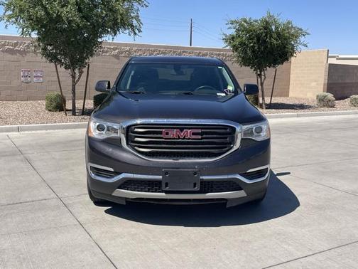2017 GMC Acadia SLE-1
