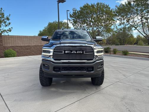 2020 RAM 2500 Laramie Mega Cab 4X4 6'4' Box
