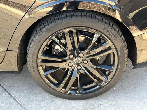 2023 Volvo S60 B5 Plus Black Edition