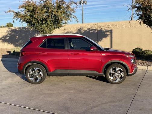 2024 Hyundai VENUE SEL