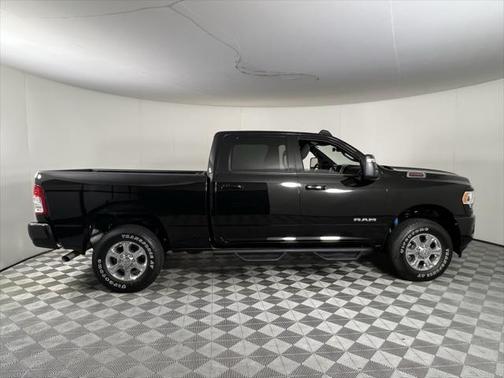 2023 RAM 2500 Big Horn Crew Cab 4x4 6'4' Box