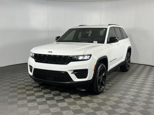 2024 Jeep Grand Cherokee Altitude
