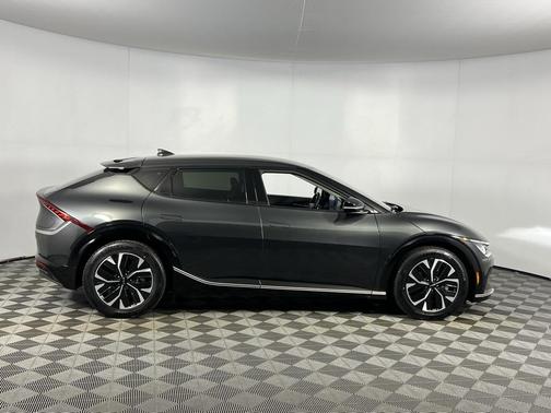 2024 Kia EV6 Wind