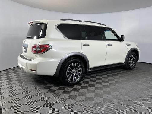 2017 Nissan Armada SL