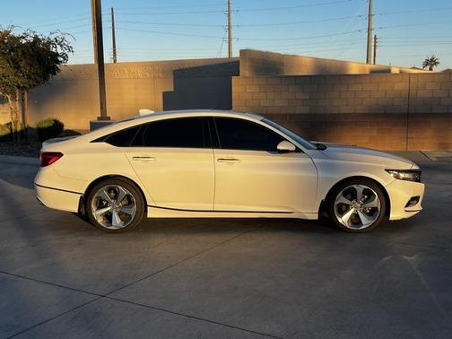 2020 Honda Accord Touring 2.0T