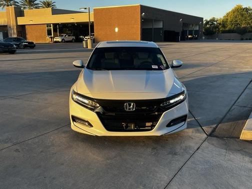 2020 Honda Accord Touring 2.0T
