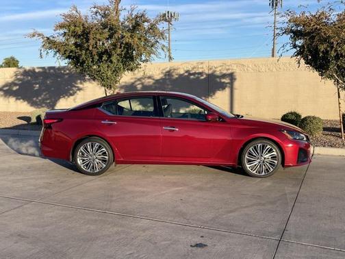 2024 Nissan Altima 2.5 SL