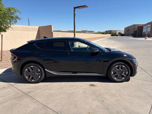 2025 Kia EV6 Light Long Range