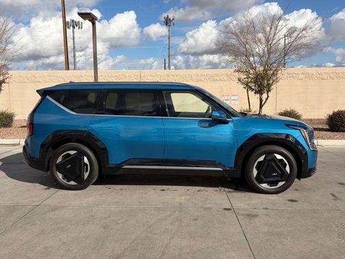 2024 Kia EV9 Land