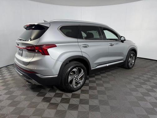 Shimmering Silver 2022 Hyundai SANTA FE SEL 2.4