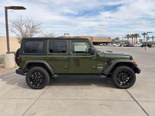 2022 Jeep Wrangler Unlimited 4xe Sahara