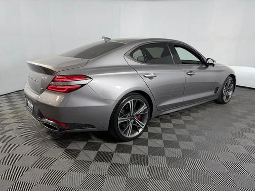 2024 Genesis G70 3.3T RWD Sport Advanced