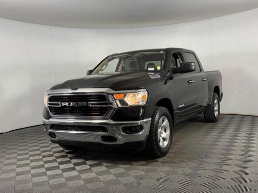 Diamond Black Crystal Pearlcoat 2019 RAM 1500 Big Horn