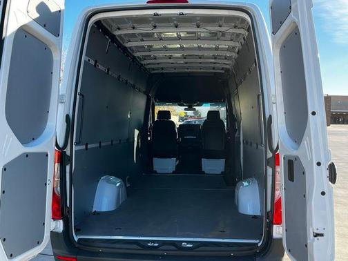 2025 Mercedes-Benz Sprinter 2500 High Roof