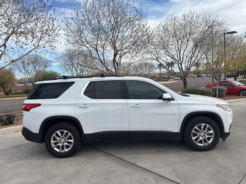 2019 Chevrolet Traverse LT Cloth