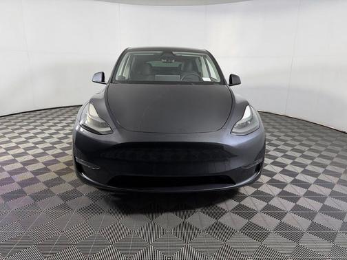 Pearl White Multi-Coat 2024 Tesla Model Y Long Range Dual Motor All-Wheel Drive