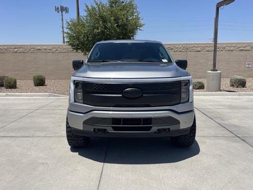 2023 Ford F-150 Lightning XLT