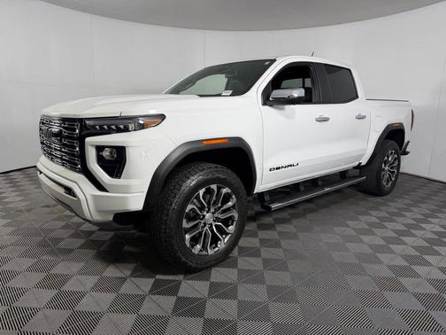 2023 GMC Canyon Denali