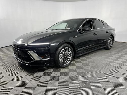 2024 Hyundai SONATA Hybrid Limited