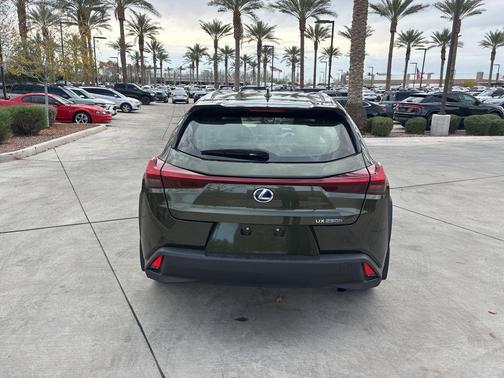 2020 Lexus UX 250h Base