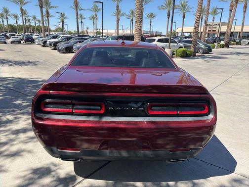 Octane Red Pearlcoat 2018 Dodge Challenger SXT