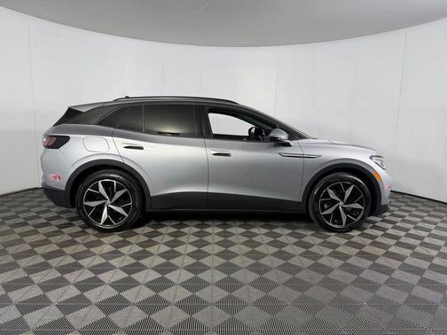 Silver Mist Metallic 2023 Volkswagen ID.4 S