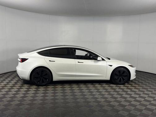 Pearl White Multi-Coat 2025 Tesla Model 3 Long Range