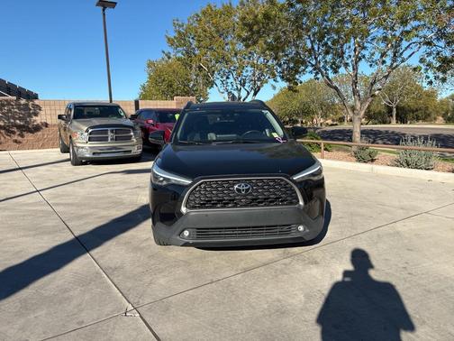 2022 Toyota Corolla Cross XLE