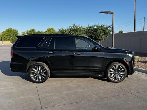 2023 Cadillac Escalade Sport