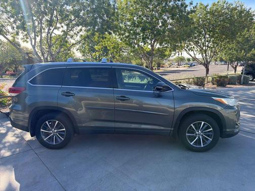 Alumina Jade Metallic 2018 Toyota Highlander XLE