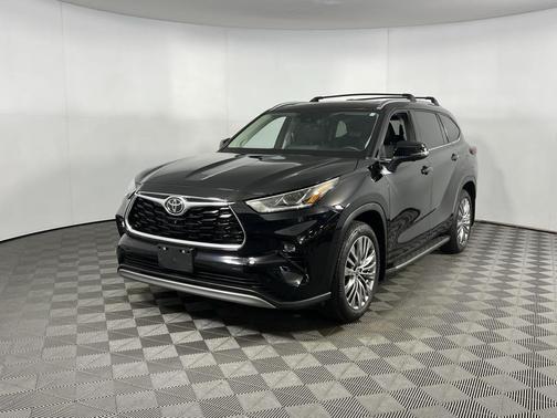 2024 Toyota Highlander Platinum