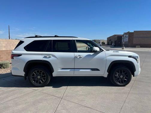 2024 Toyota Sequoia Platinum