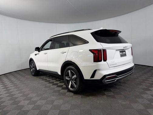 Glacial White Pearl 2023 Kia Sorento S