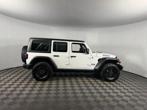 2025 Jeep Wrangler 4xe Willys