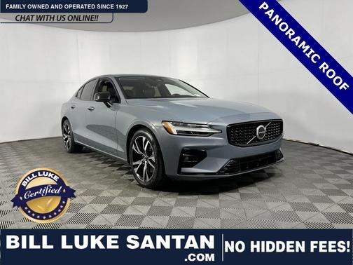 2024 Volvo S60 B5 Core Dark Theme