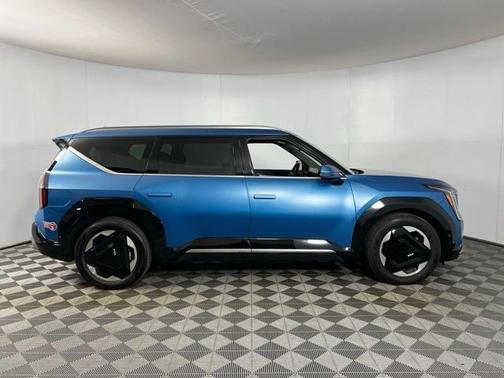 2024 Kia EV9 Land