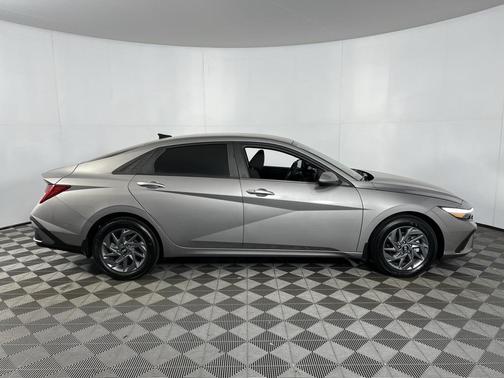 2024 Hyundai ELANTRA HEV Blue