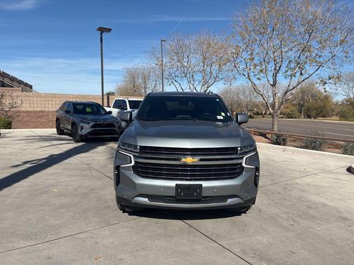 2023 Chevrolet Suburban LT