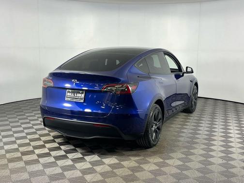 2025 Tesla Model Y Long Range Dual Motor Rear-Wheel Drive