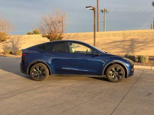 2025 Tesla Model Y Long Range Dual Motor Rear-Wheel Drive