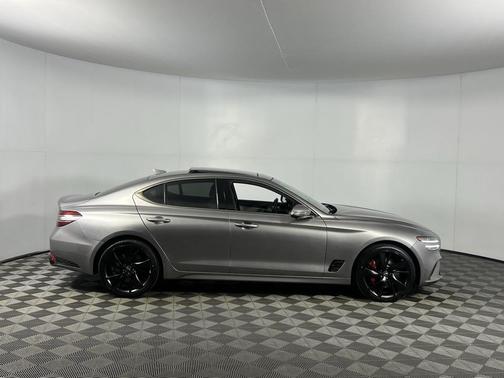 2023 Genesis G70 3.3T RWD