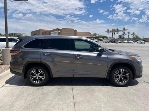 Predawn Gray Mica 2016 Toyota Highlander XLE