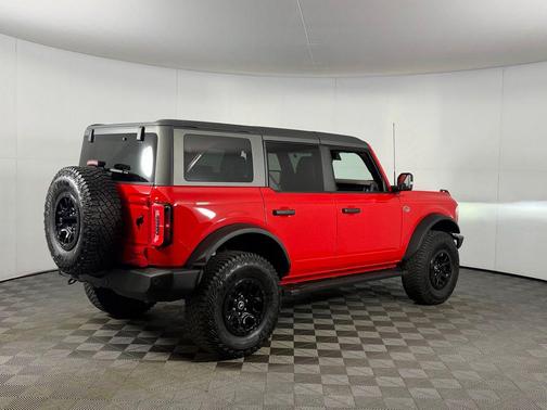 Race Red 2024 Ford Bronco Wildtrak