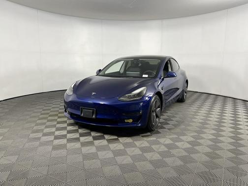 2022 Tesla Model 3 Standard Range