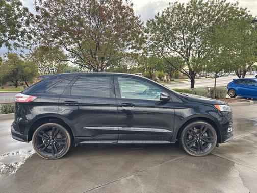 2019 Ford Edge ST
