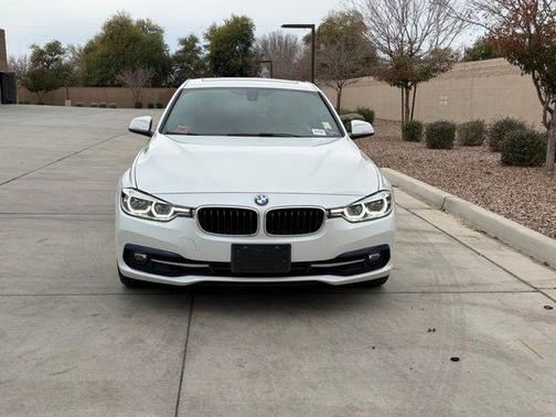 2018 BMW 330 xDrive