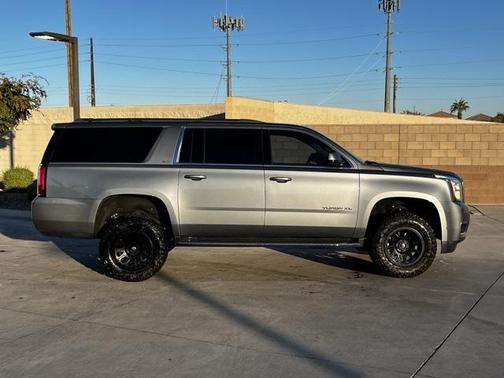2019 GMC Yukon XL SLT