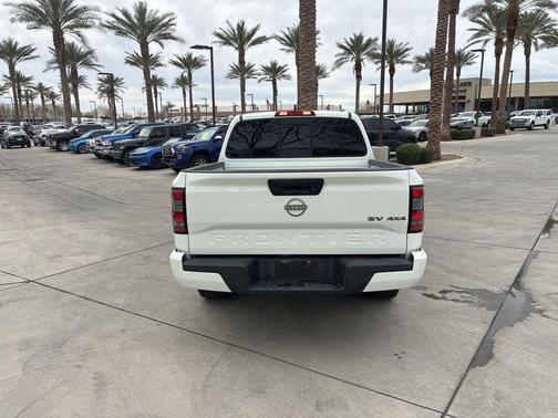 2022 Nissan Frontier SV