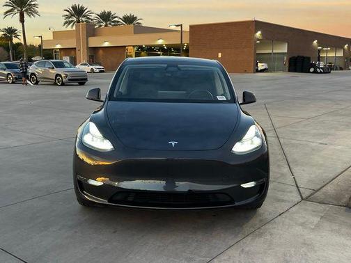 2024 Tesla Model Y Long Range Dual Motor All-Wheel Drive