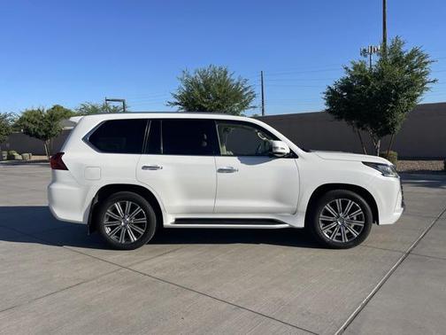 2017 Lexus LX 570 Base